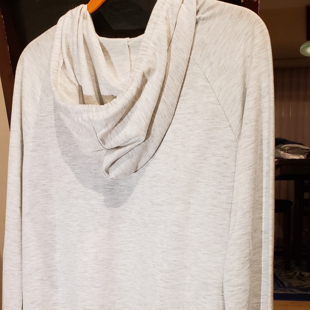 NWT Women's FOR THE REPUBLIC HOODED PULLOVER - Picture 5 of 6